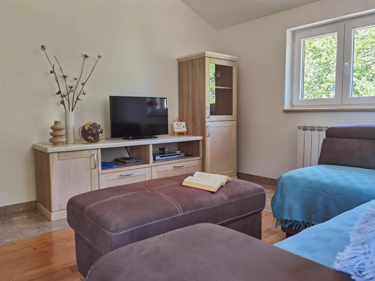 Apartment Luce Pićan Extérieur photo