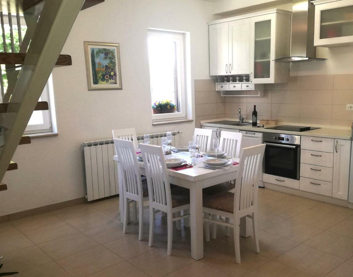 Apartment Luce Pićan Extérieur photo